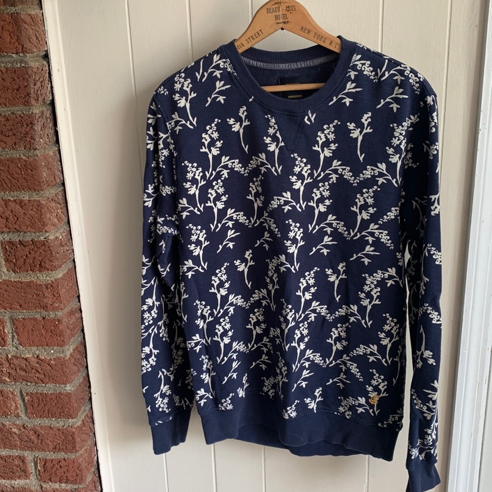 Navy with cream floral lightweight sweater/pullover